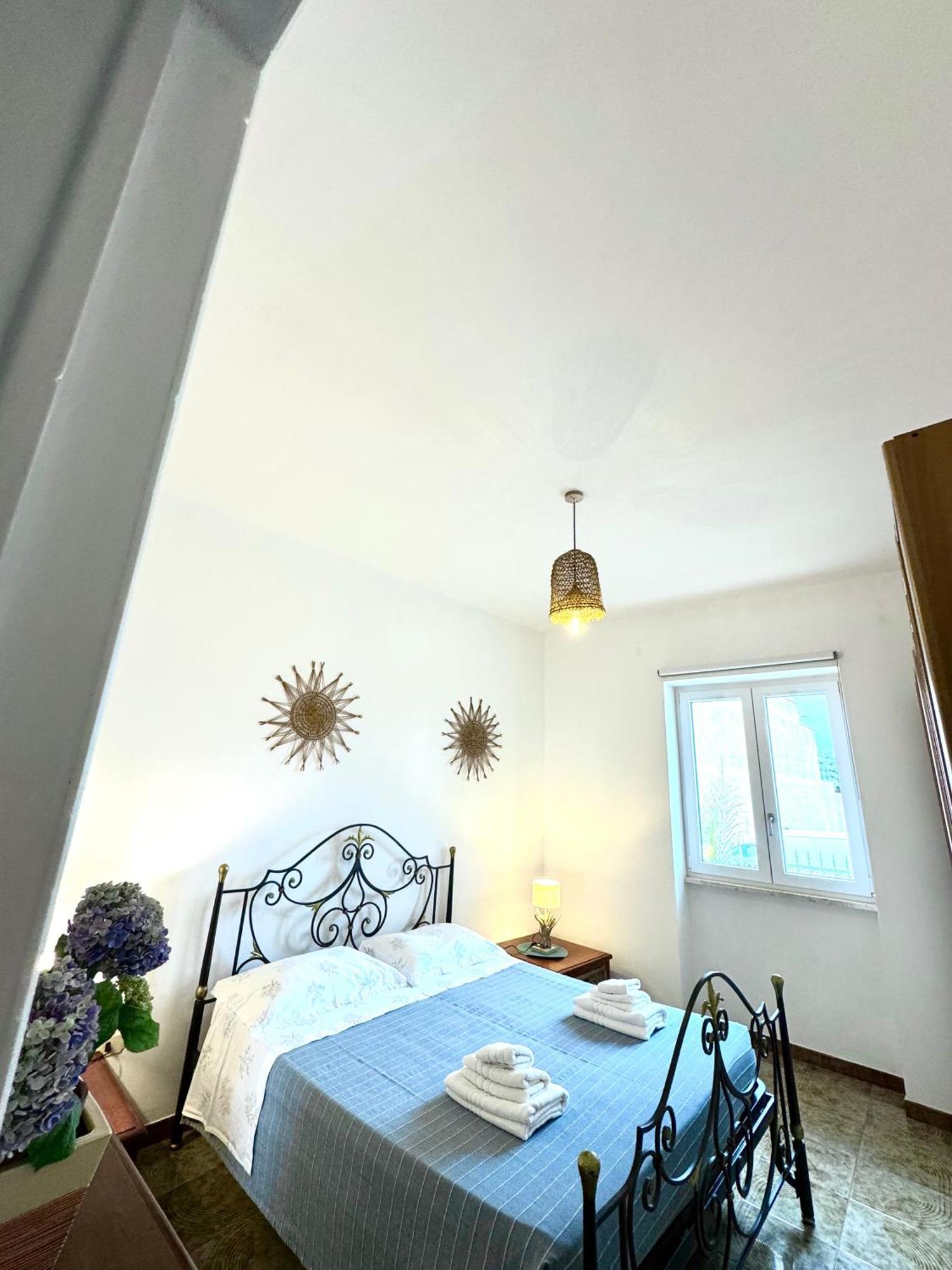 Aquarama Rooms & Apartments Torre Squillace Eksteriør bilde